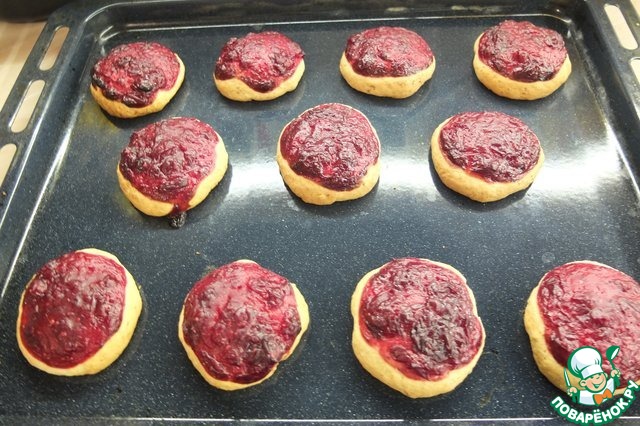 Cottage cheese biscuits with cranberries