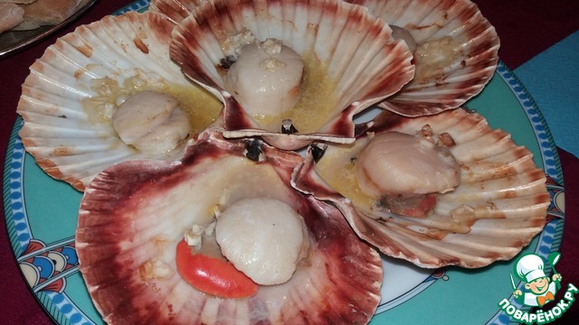Гребешки в сливочно-чесночном соусе