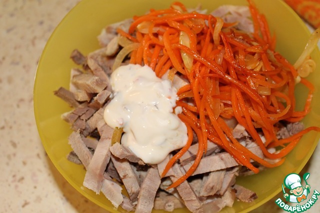 Salad with meat and liver