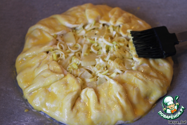 Tuscan pie with potatoes and leeks