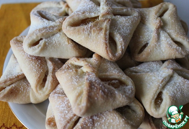 Butter cookies with jam