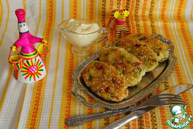 Cutlets from millet with bacon