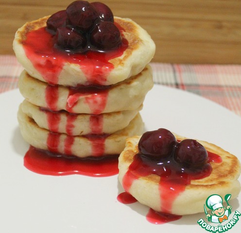 Lean yeast pancakes with cherry jelly