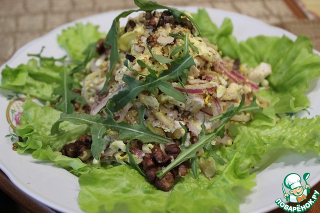 Chicken salad, nuts and pineapple