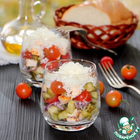 Овощной салат с куриным филе