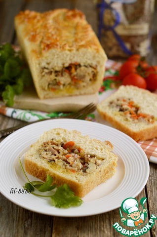 Pie with chicken and rice