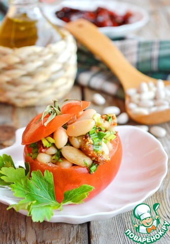 Tomato salad with mint beans