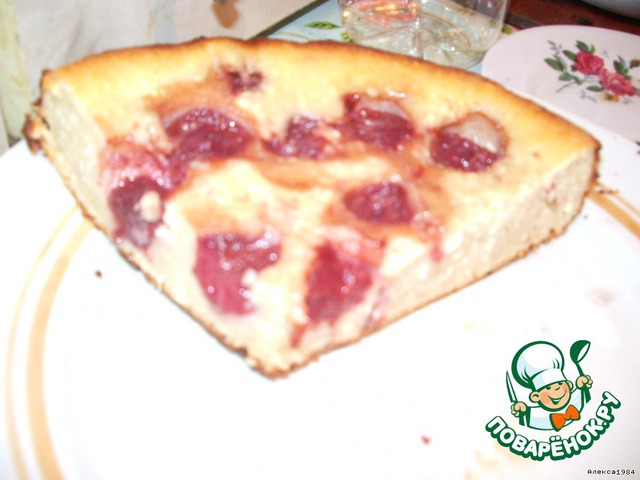 Cheese cake with strawberries