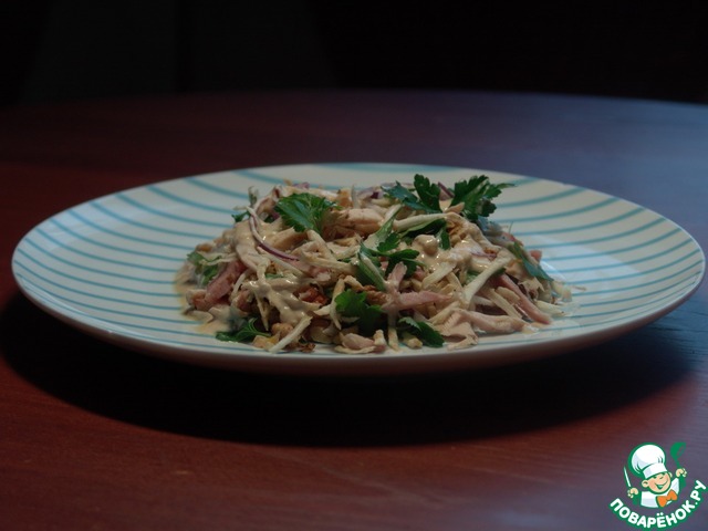 Salad with smoked chicken and celery