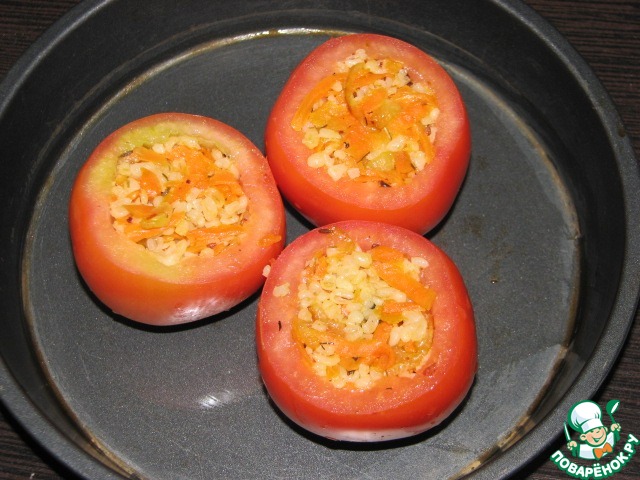 Помидоры, фаршированные булгуром