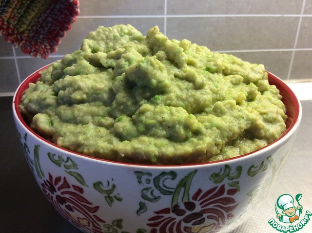 Паштет из зелёного горошка и нута