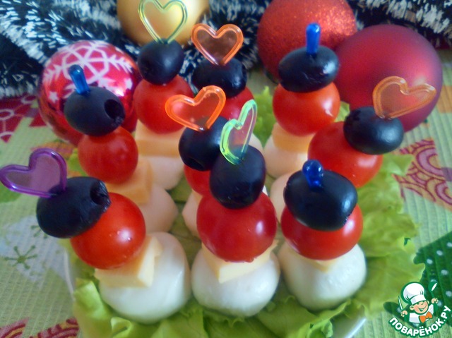 Канапе на шпажках