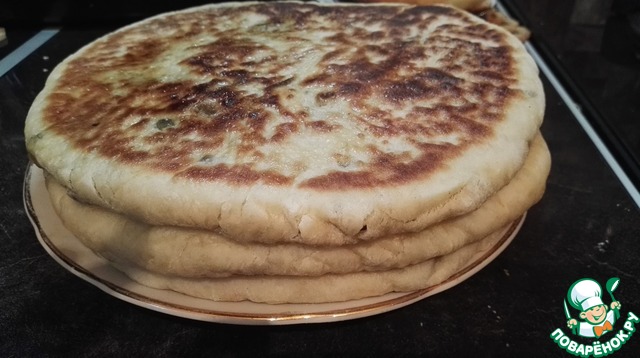 Mushroom khachapuri