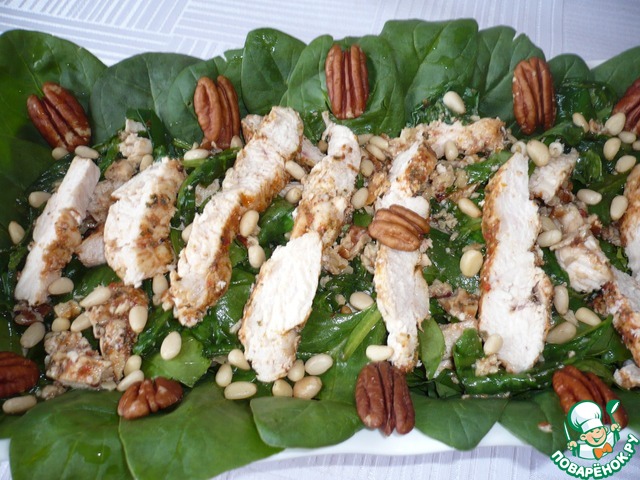 Salad with chicken fillet and spinach