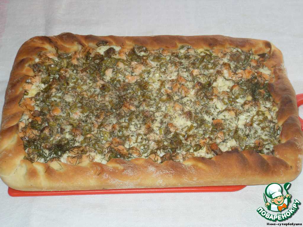 Pie with salmon