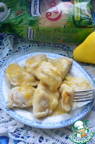 Dumplings with pear