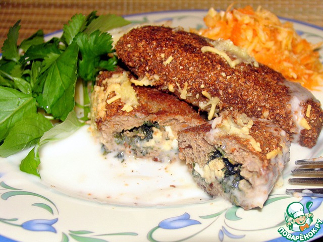 Rolls of minced beef, breaded with bran