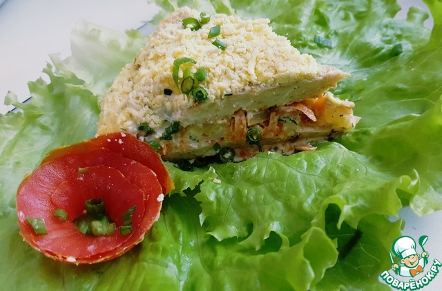 Salad-cake with minced chicken