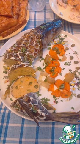 Фаршированная щука с сельдереем и каперсами