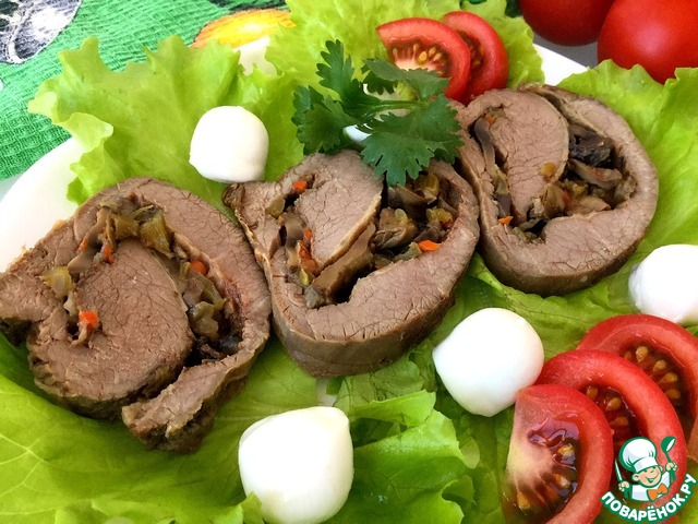 Beef roulade with mushrooms