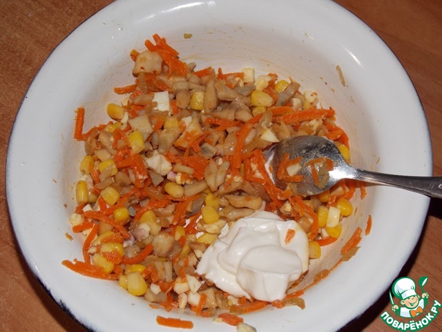 Закуска на крекерах 