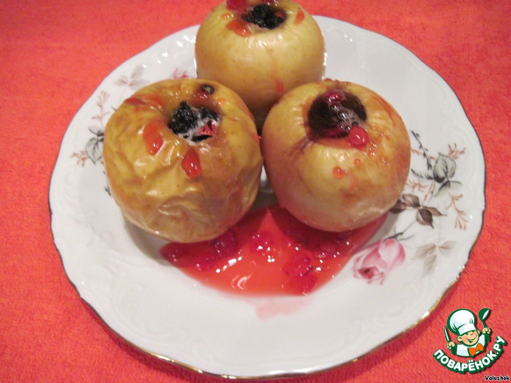 Apples, baked in the oven