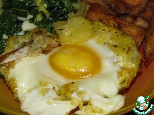 Яичница в картофеле