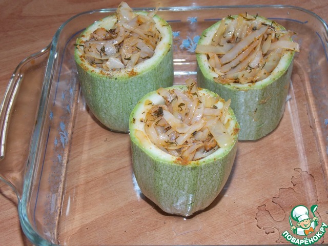 Кабачки, запечённые с капустой