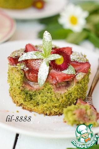 Charlotte mint with strawberries