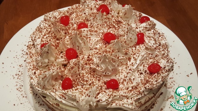 Cheese cherry cake with yoghurt and meringue