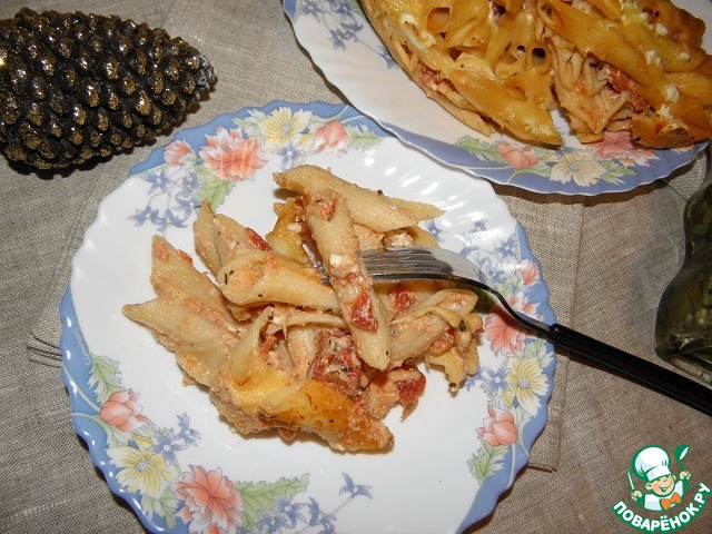 Pasta with two cheeses and tomatoes