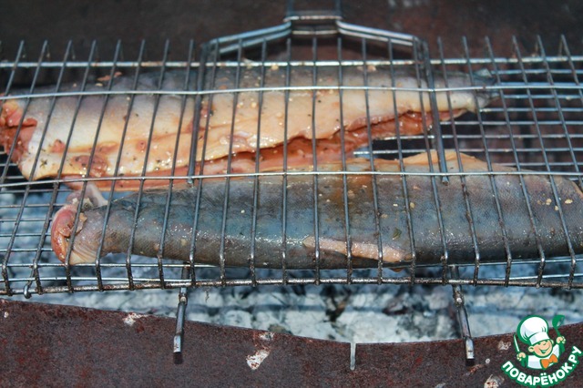 Salmon in soy sauce