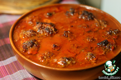 Meat balls with mashed potatoes