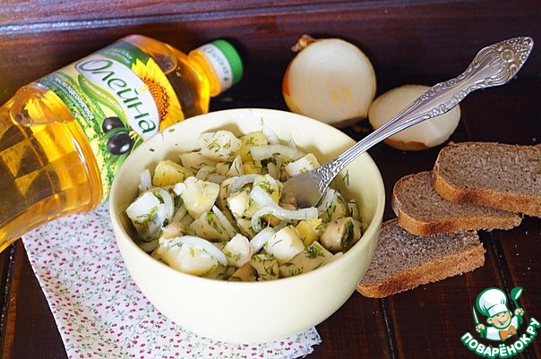 Салат картофельный с маринованным луком