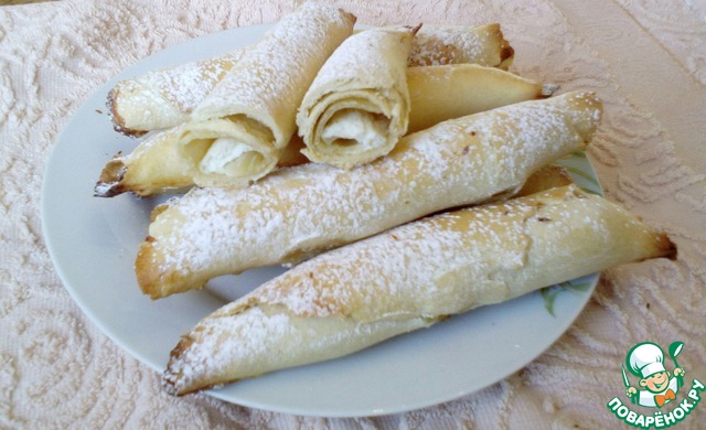 Mini strudels with curd