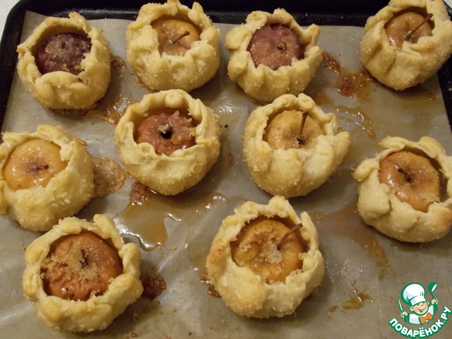 Apples in custard test