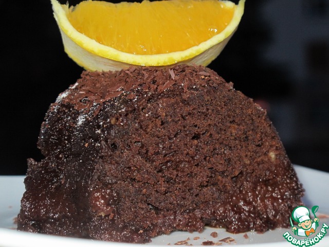 Chocolate cake with syrup