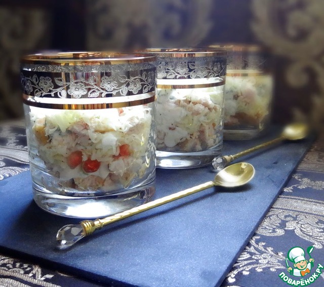 Salad-cocktail with chicken and pomegranate