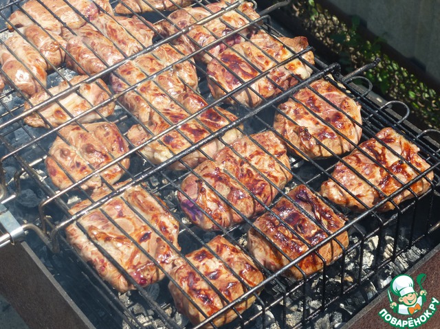 Beef liver in a fat grid