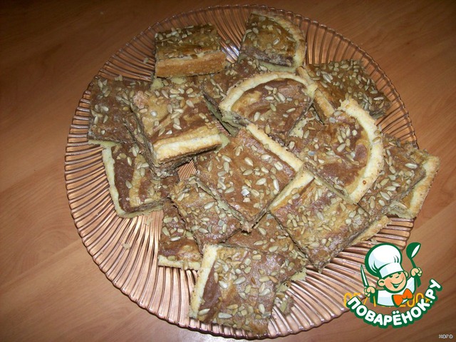 Shortcrust pie with halva