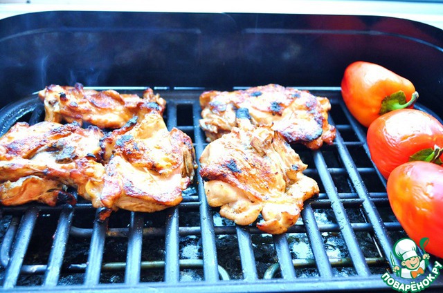 Natural chicken Burger on the grill