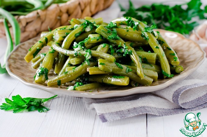 Georgian salad with green beans