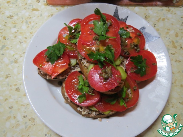 Брускетта с печенью трески