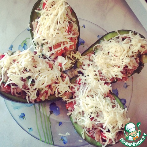 Авокадо с тунцом