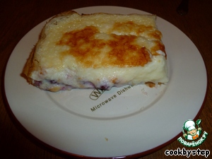 Cherry pie and cream cheese 