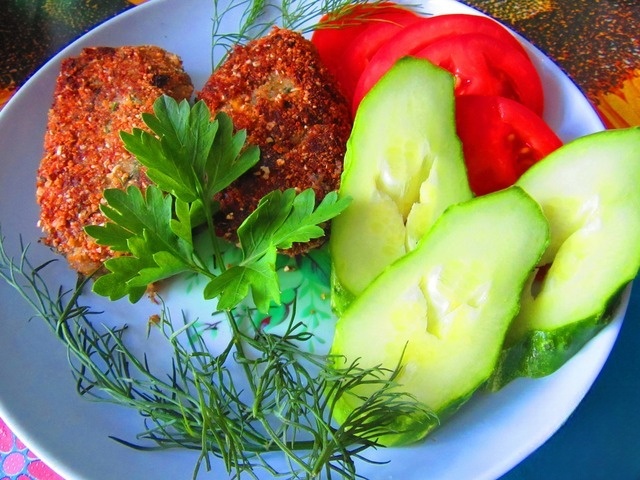 Чечевично-картофельные котлеты