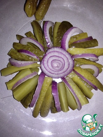 Салат из лука и огурца