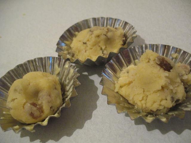 Shortcake cupcakes with raisins