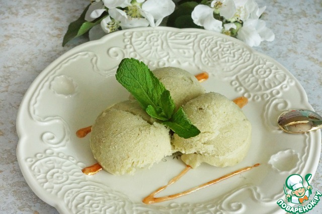 Yogurt ice cream with cucumber and avocado