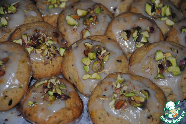 Лимонное печенье с мятой и фисташками